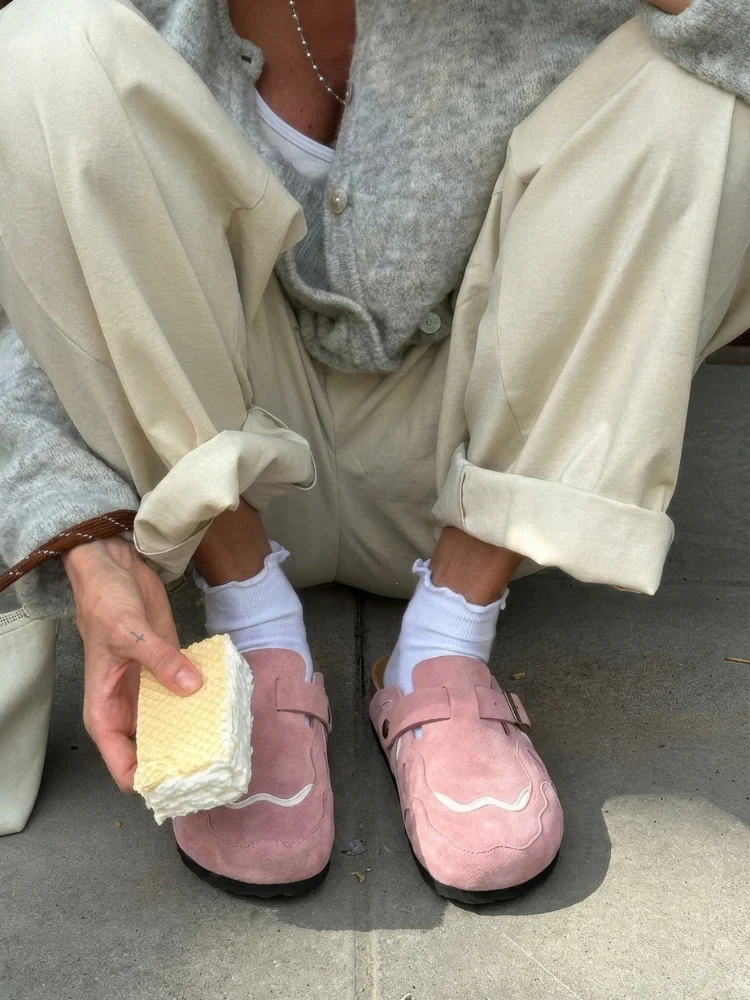 DCRB Wavey Clogs - Beige - Image 25