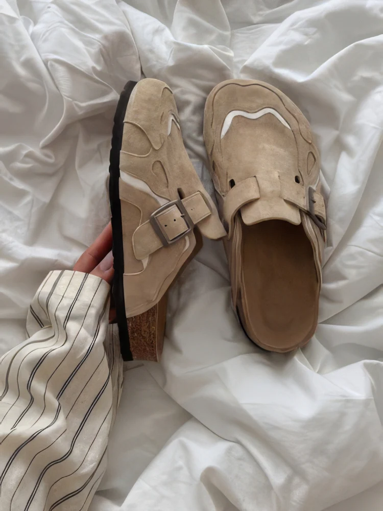 DCRB Wavey Clogs - Beige - Image 5