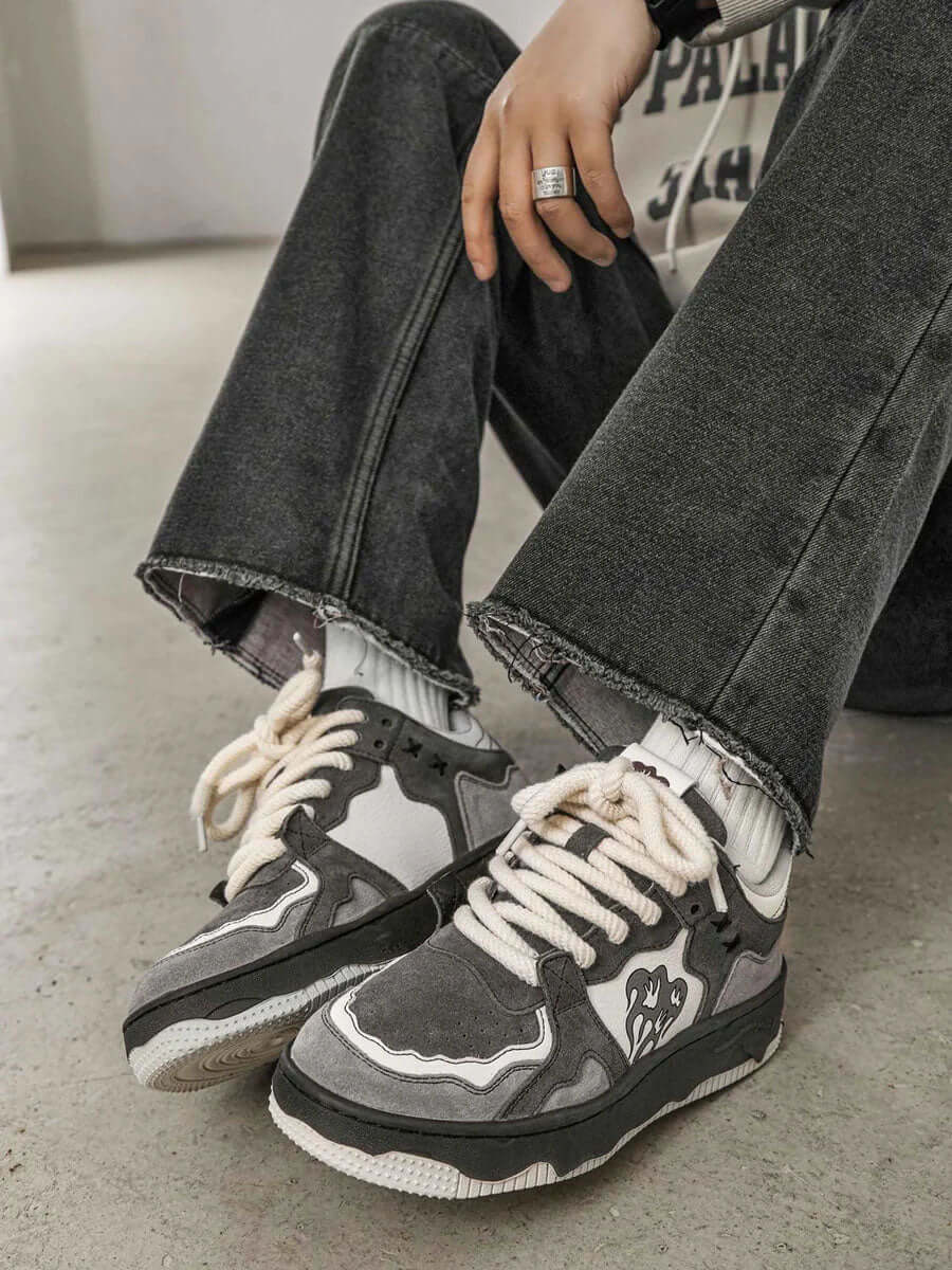 Retro Heart Sneaker - Image 5