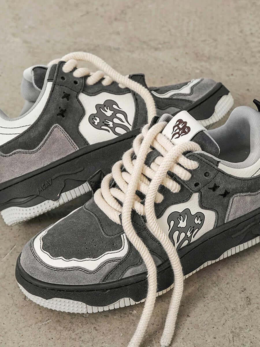 Retro Heart Sneaker - Image 7
